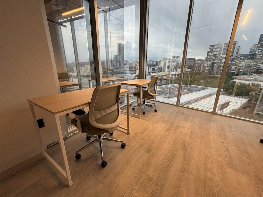 WhatsApp Image 2025-10-09 at 15.41.23 (2)